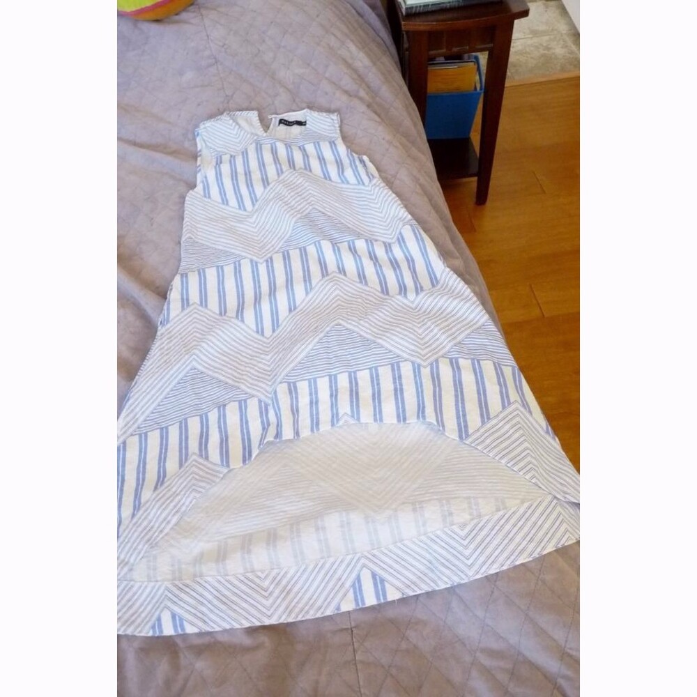 Blue white chevron multi stripe hi-low hem shift dress with pockets XS-S EUC